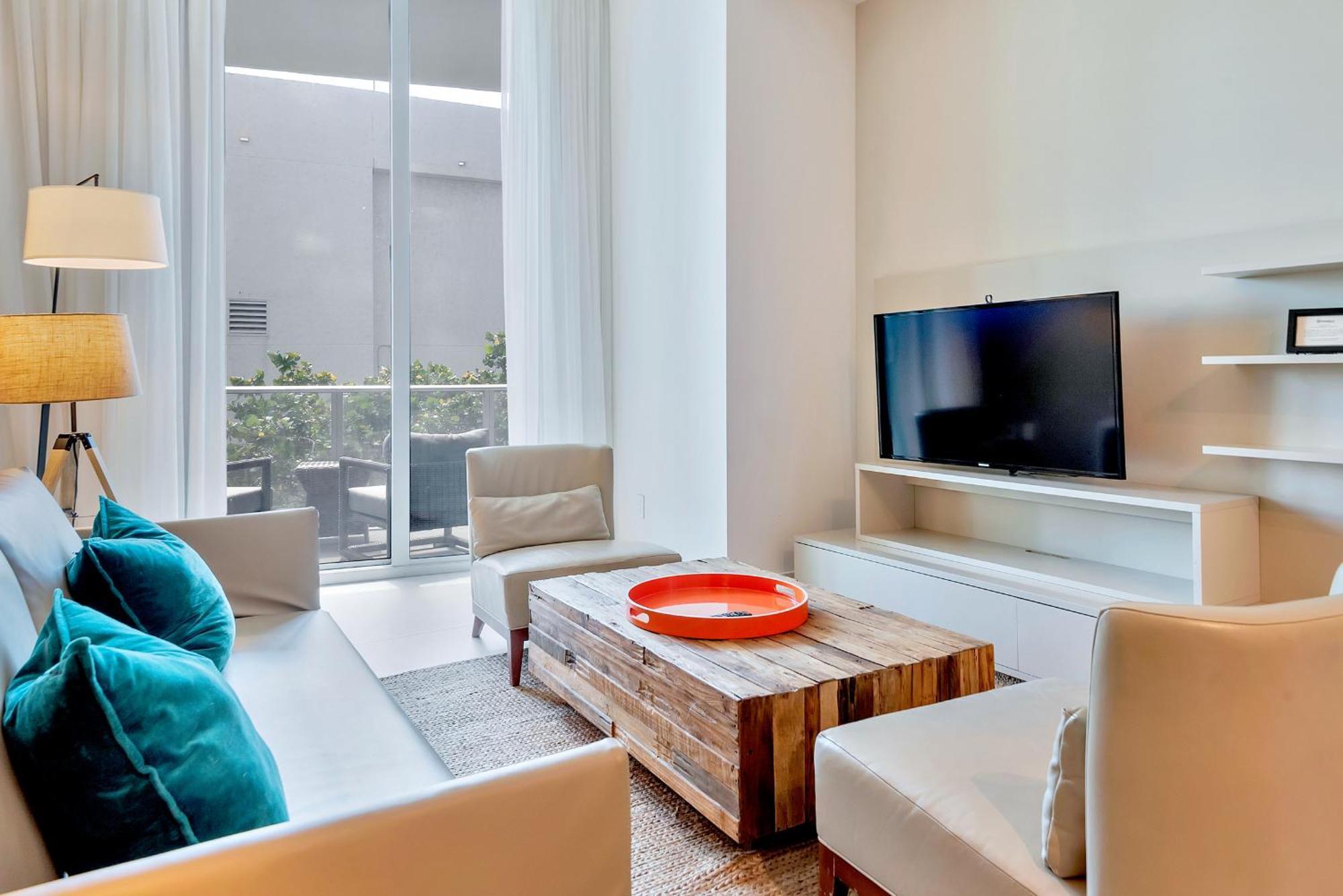 203-1Br/1Ba At The Beach Gem! Lux Amenities! Hollywood Exterior photo